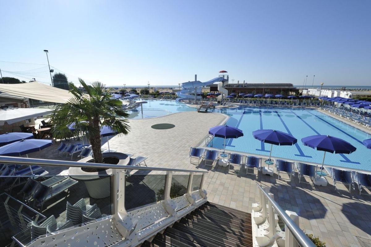 Hotel Lido Bibione Beach Exterior foto
