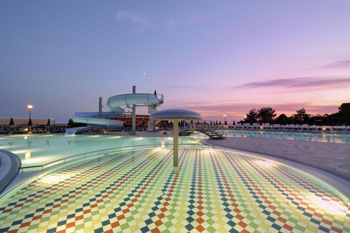 Hotel Lido Bibione Beach Exterior foto